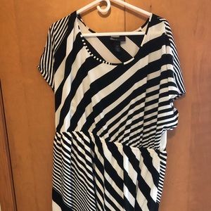 Cute Black and White Stripey Dress. Size 22/24.